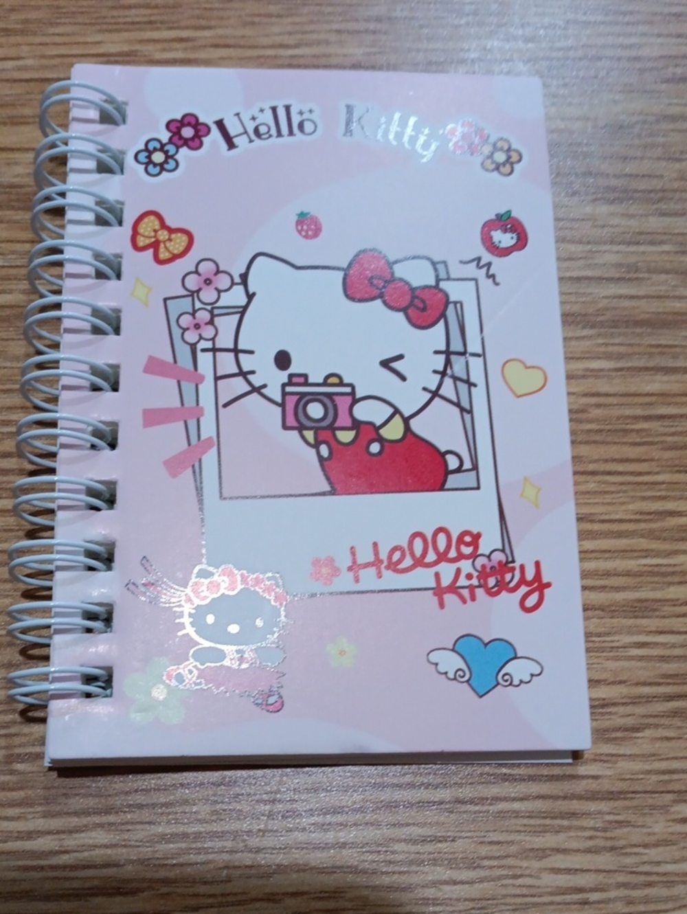 Hello Kitty Keychain Mini Notebook Bundle - Picture 5 of 7